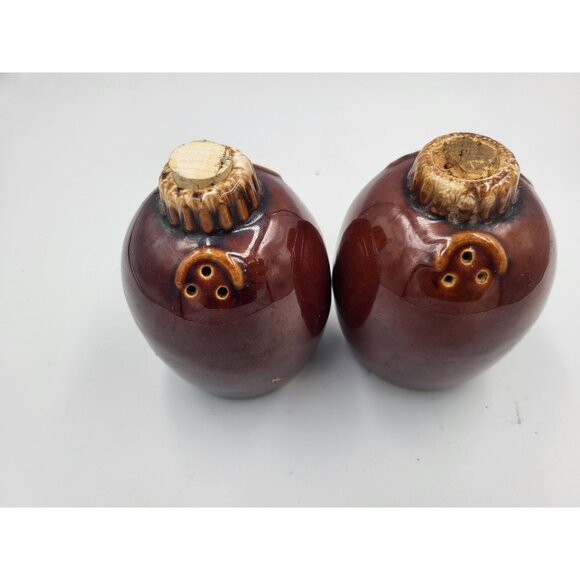 Vintage Hull Pottery Salt & Pepper Shakers Brown Drip Glaze 4" Oven Proof USA - Picture 3 of 6